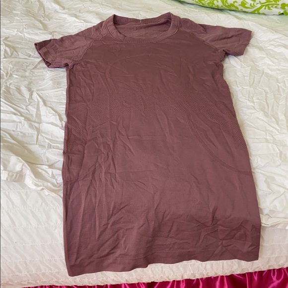 Lululemon top - Picture 2 of 4